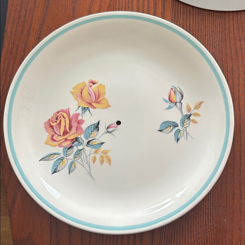 Plate with hole
